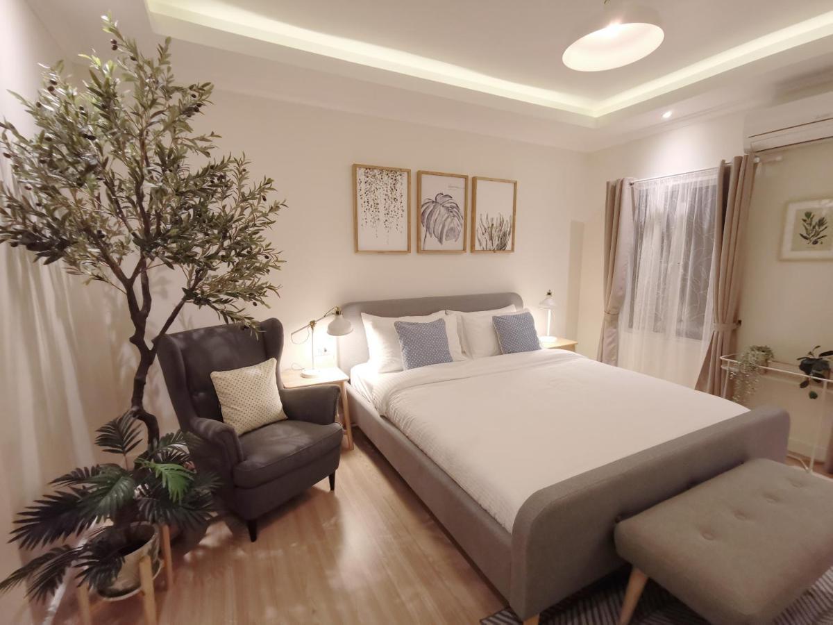 Double Bed Hotel Bangkok Buitenkant foto
