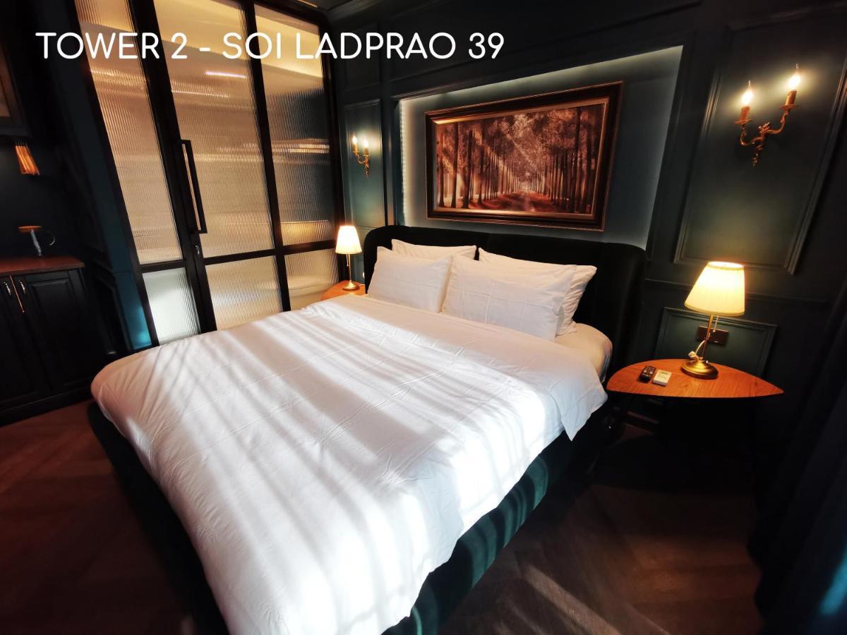 Double Bed Hotel Bangkok Buitenkant foto