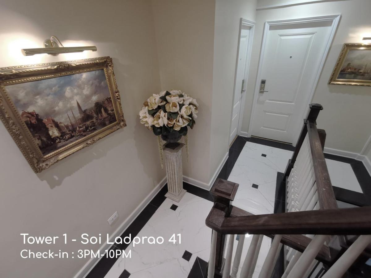 Double Bed Hotel Bangkok Buitenkant foto