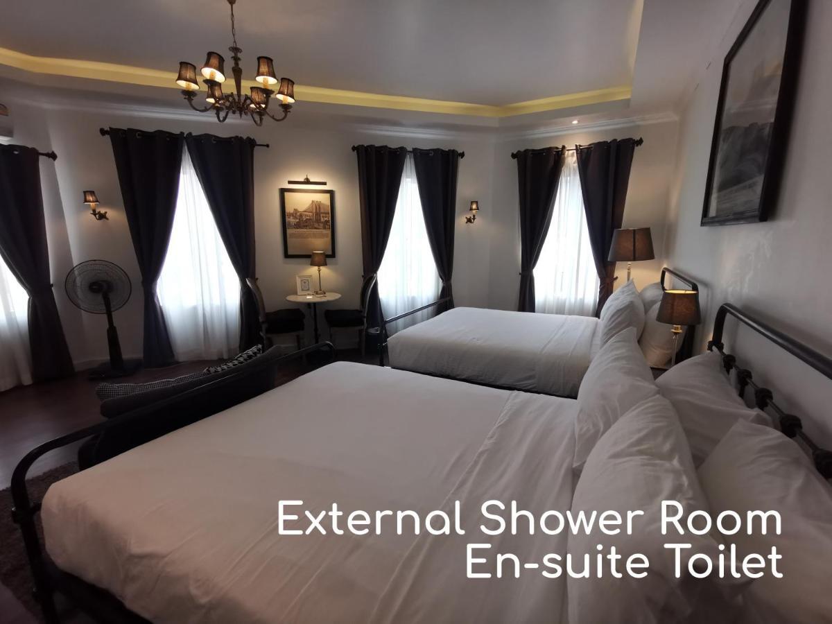 Double Bed Hotel Bangkok Buitenkant foto