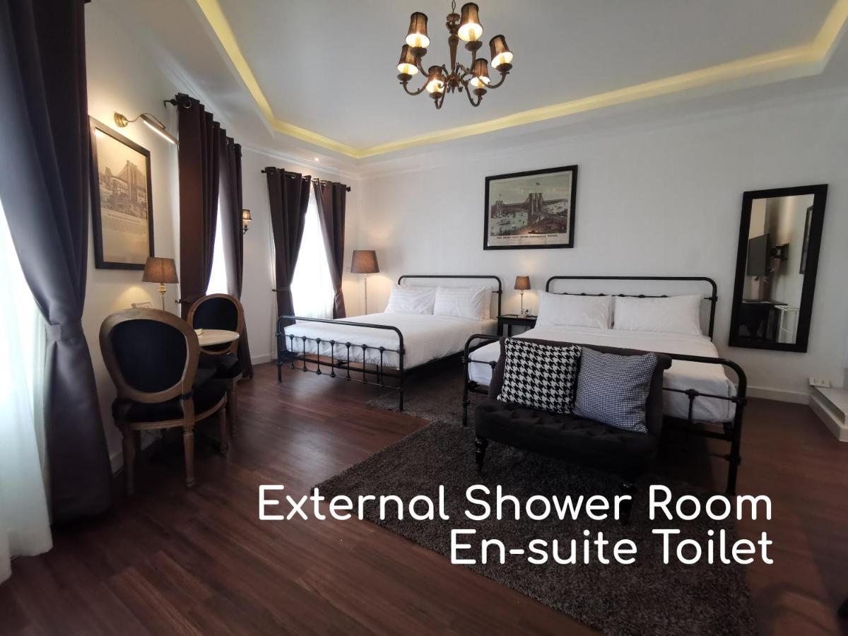 Double Bed Hotel Bangkok Buitenkant foto